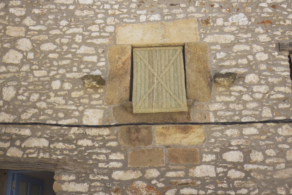 Perales del Puerto La Grulla Doradaゲストハウス エクステリア 写真